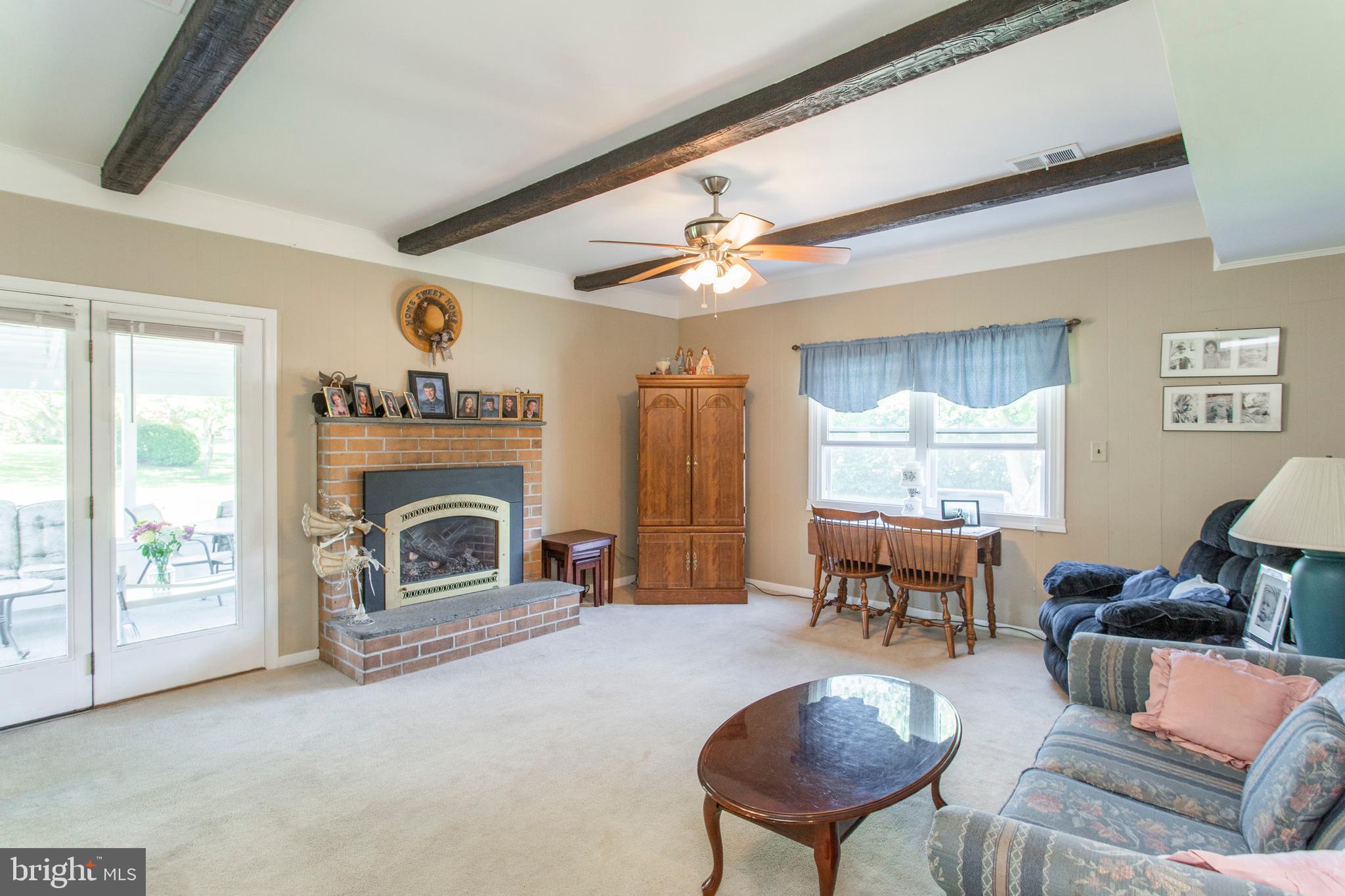 3216 Polk Road Norristown, PA 19403 - Photo 8 of 20 Family Room