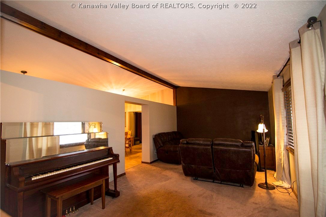 351 Highlawn Drive Ripley, WV 25271 - Photo 7 of 17 Gallery Image 7