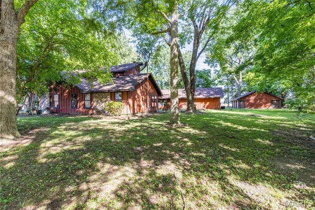 $325,000 | 22 Greenbriar Drive, New Madrid, MO 63869