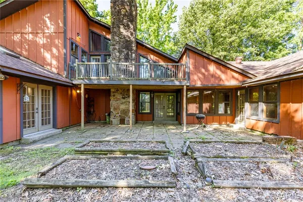 $325,000 | 22 Greenbriar Drive, New Madrid, MO 63869