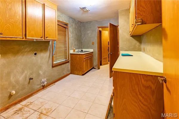 $325,000 | 22 Greenbriar Drive, New Madrid, MO 63869