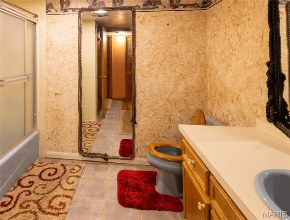 $325,000 | 22 Greenbriar Drive, New Madrid, MO 63869