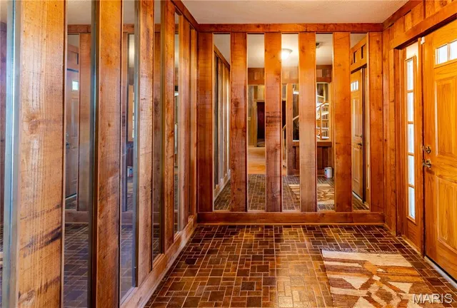 $325,000 | 22 Greenbriar Drive, New Madrid, MO 63869