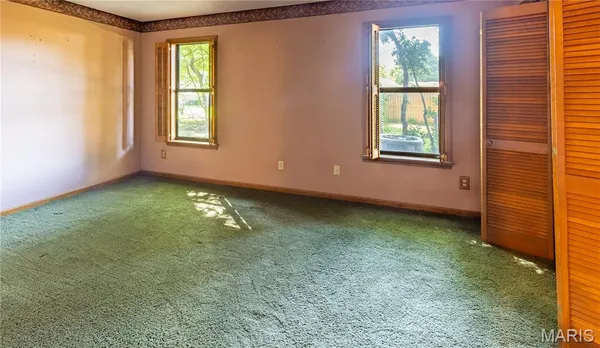 $325,000 | 22 Greenbriar Drive, New Madrid, MO 63869