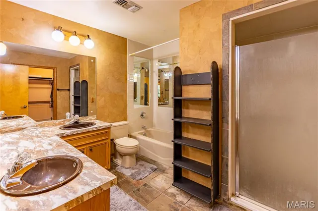 $325,000 | 22 Greenbriar Drive, New Madrid, MO 63869