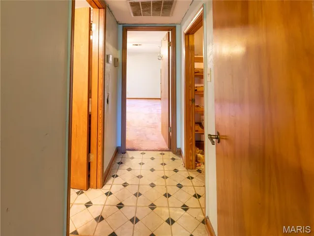 $325,000 | 22 Greenbriar Drive, New Madrid, MO 63869