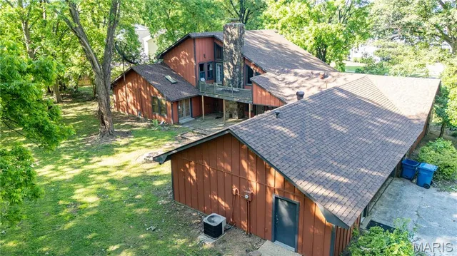 $325,000 | 22 Greenbriar Drive, New Madrid, MO 63869