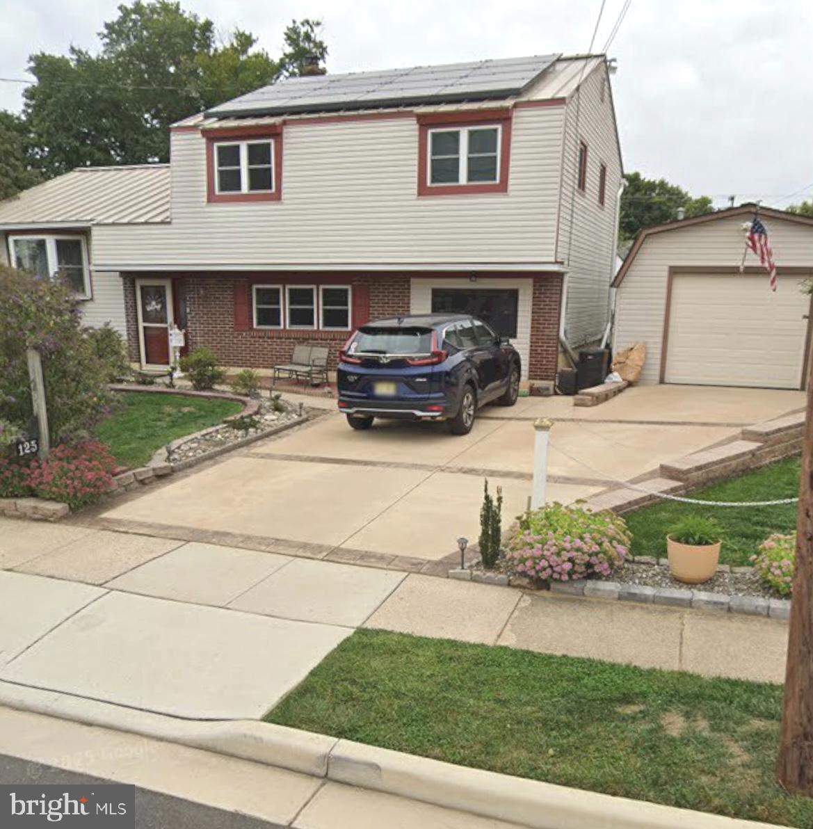 125 Colonial Road Edgewater Park, NJ 08010 - Photo 1 of 20