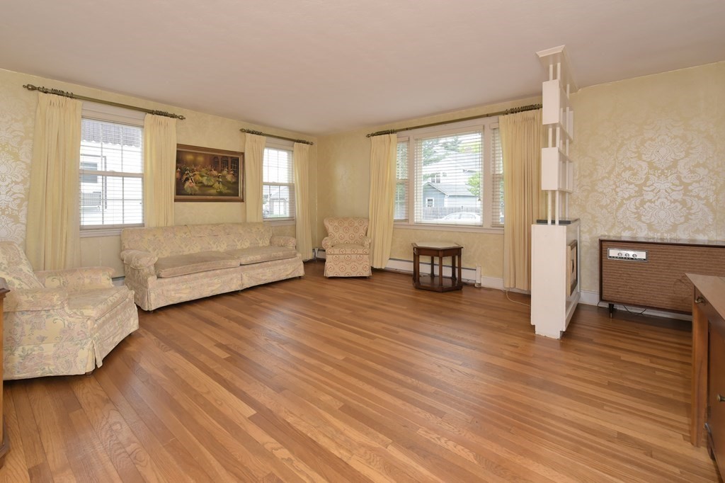 29 Thelma Road Framingham, MA 01702 - Photo 6 of 32 Gallery Image 6
