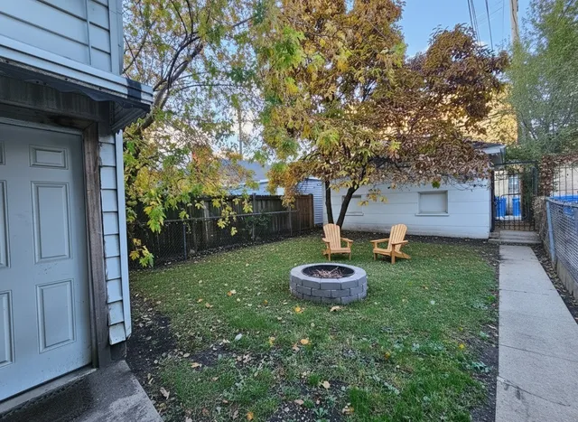 $2,450 | 2623 North Emmett Street, Chicago, IL 60647