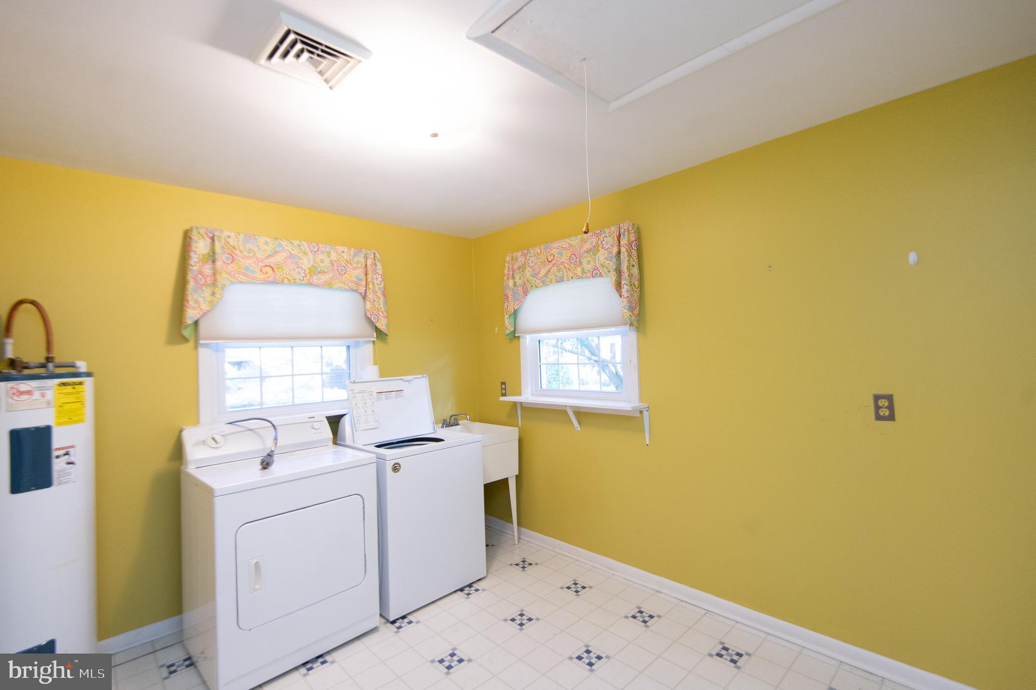 1 Kiowa Road Cambridge, MD 21613 - Photo 19 of 30 laundry room