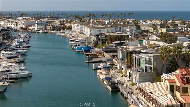 a view of a large building