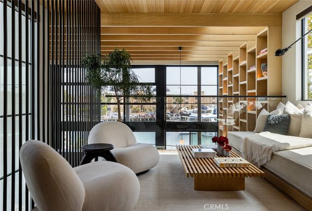 a en suite bathroom with a toilet