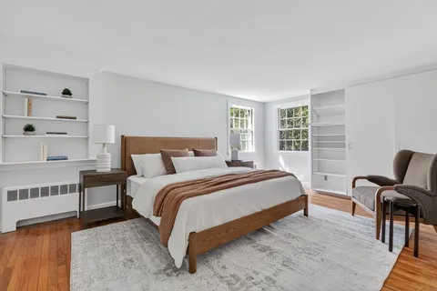 $2,095,000 | 5 Summer Street, Weston, MA 02493