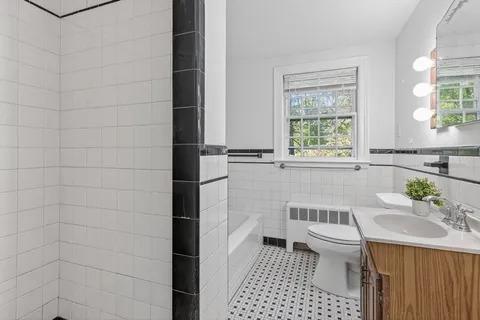 $2,095,000 | 5 Summer Street, Weston, MA 02493