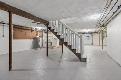 $2,095,000 | 5 Summer Street, Weston, MA 02493