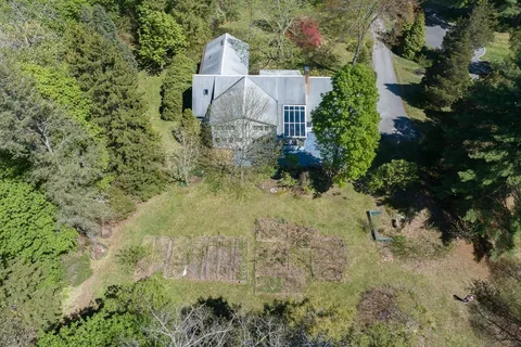 $2,095,000 | 5 Summer Street, Weston, MA 02493