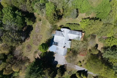 $2,095,000 | 5 Summer Street, Weston, MA 02493