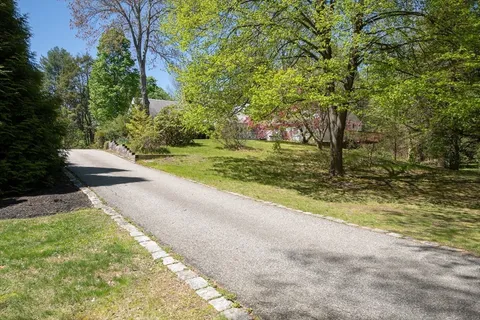 $2,095,000 | 5 Summer Street, Weston, MA 02493