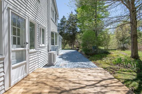 $2,095,000 | 5 Summer Street, Weston, MA 02493