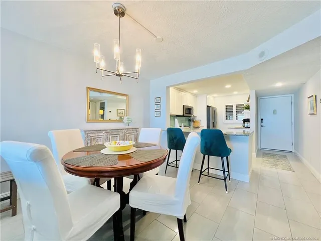 $2,400 | 9400 South Ocean Drive, Unit 304B, Jensen Beach, FL 34957