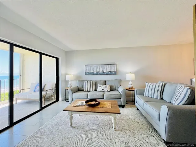 $2,400 | 9400 South Ocean Drive, Unit 304B, Jensen Beach, FL 34957
