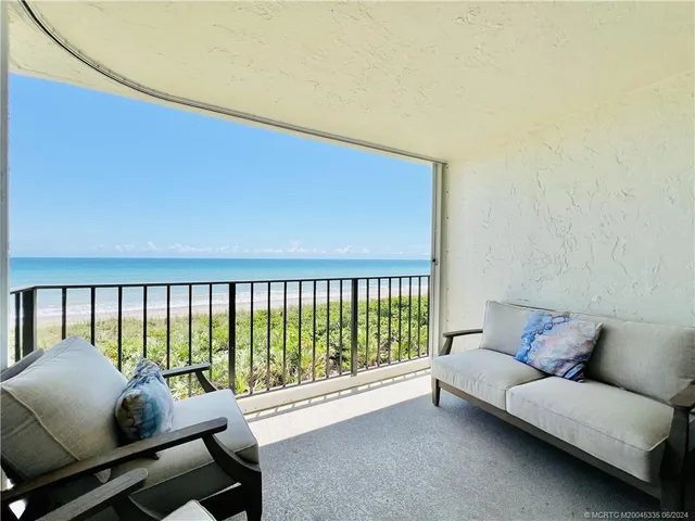 $2,400 | 9400 South Ocean Drive, Unit 304B, Jensen Beach, FL 34957