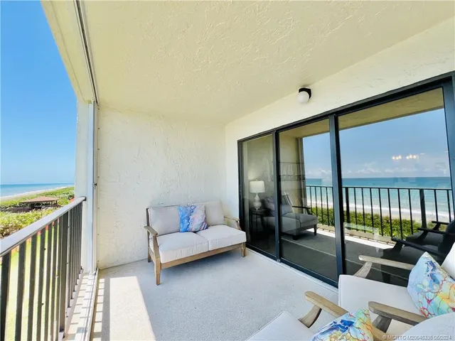 $2,400 | 9400 South Ocean Drive, Unit 304B, Jensen Beach, FL 34957