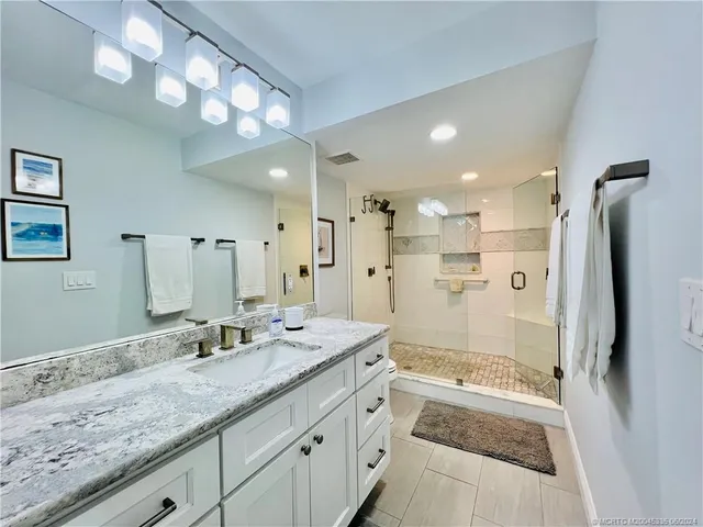 $2,400 | 9400 South Ocean Drive, Unit 304B, Jensen Beach, FL 34957