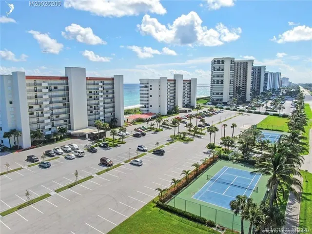 $2,400 | 9400 South Ocean Drive, Unit 304B, Jensen Beach, FL 34957