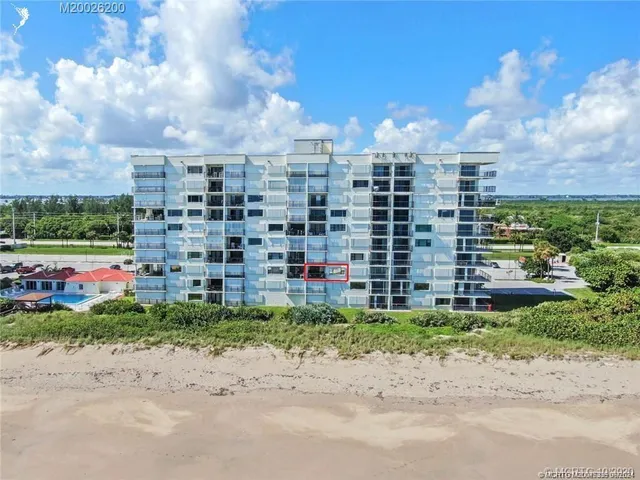 $2,400 | 9400 South Ocean Drive, Unit 304B, Jensen Beach, FL 34957