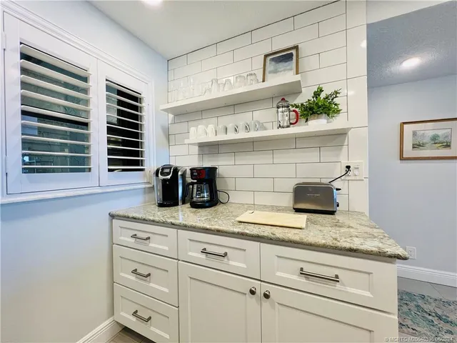 $2,400 | 9400 South Ocean Drive, Unit 304B, Jensen Beach, FL 34957