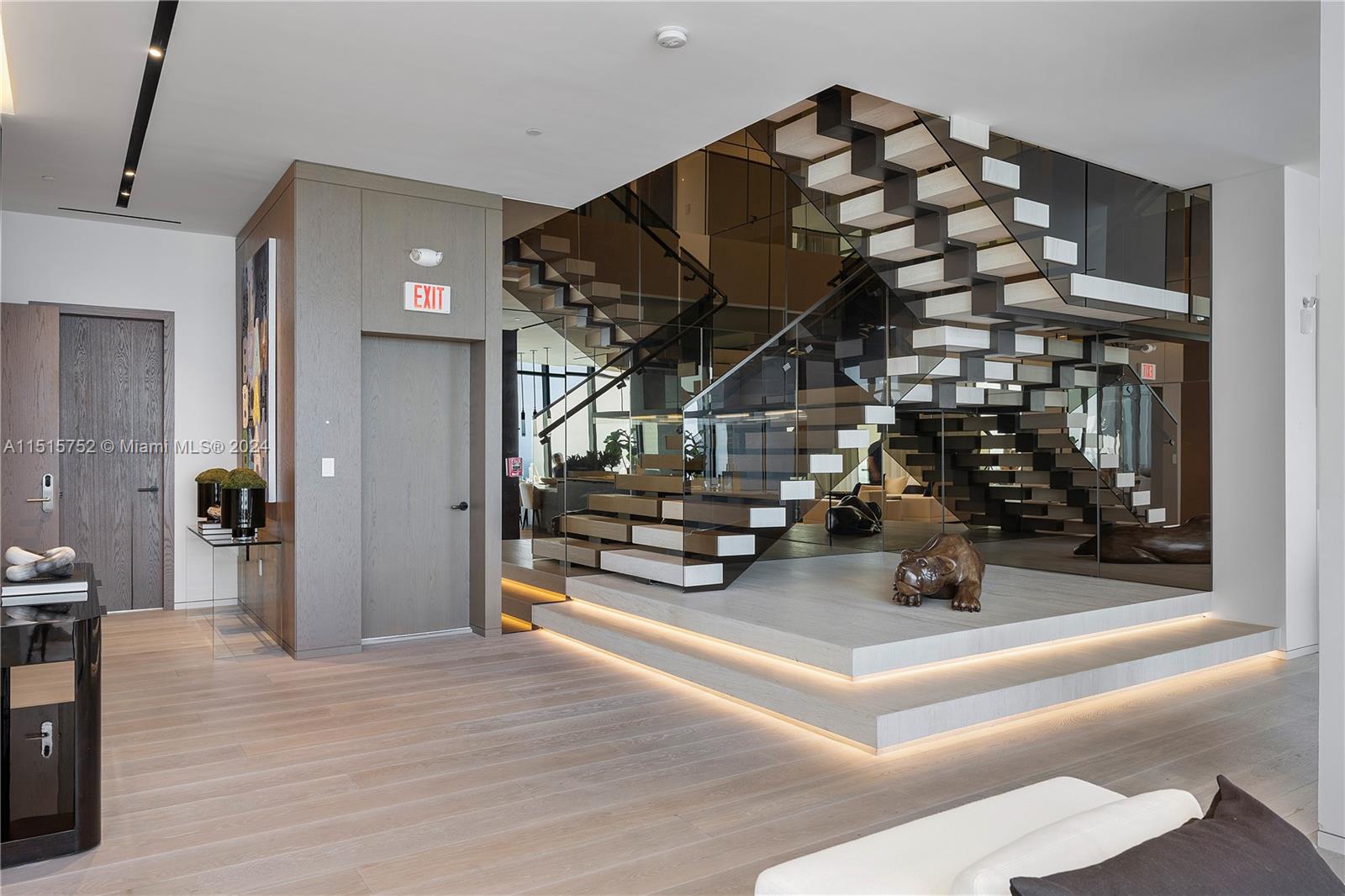 1451 Brickell Avenue, Unit PH56 Miami, FL 33131 - Photo 23 of 54