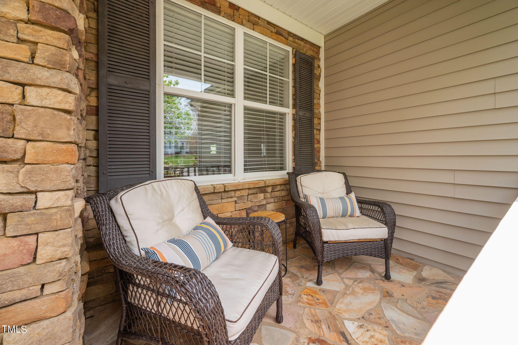 33-web-or-mls-8620-benzinger-dr