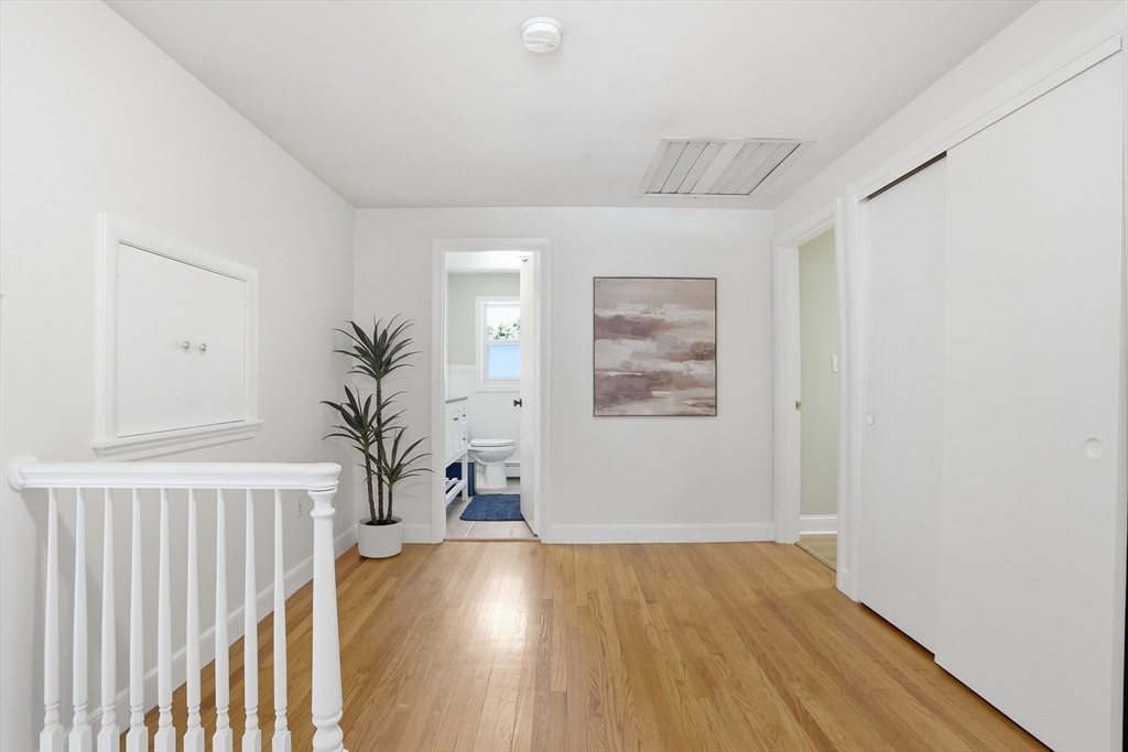 289 Concord Road Bedford, MA 01730 - Photo 18 of 27
