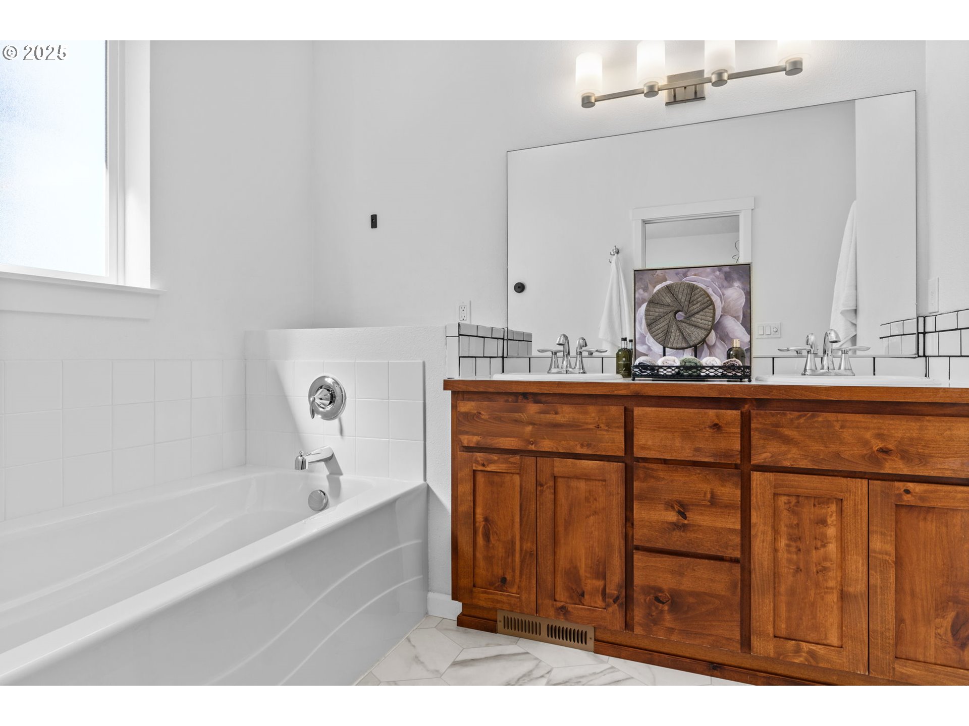 2187 East Madison Avenue Cottage Grove, OR 97424 - Photo 17 of 41 a bathroom with a sink vanity granite tub and a mirror
