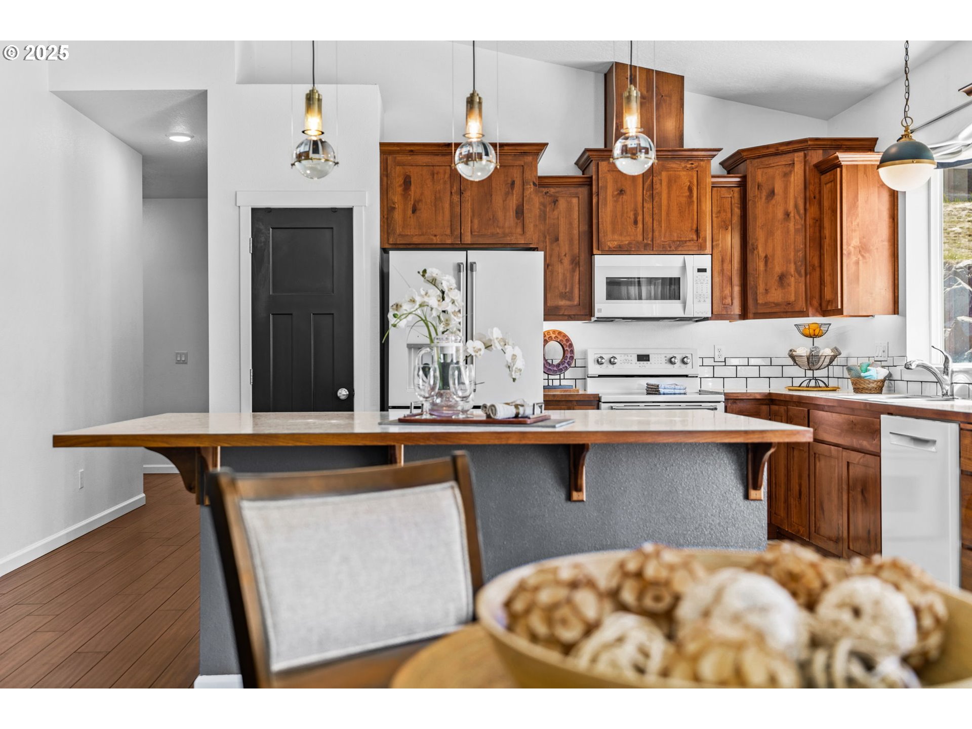 2187 East Madison Avenue Cottage Grove, OR 97424 - Photo 8 of 41 a bathroom with a sink and a mirror