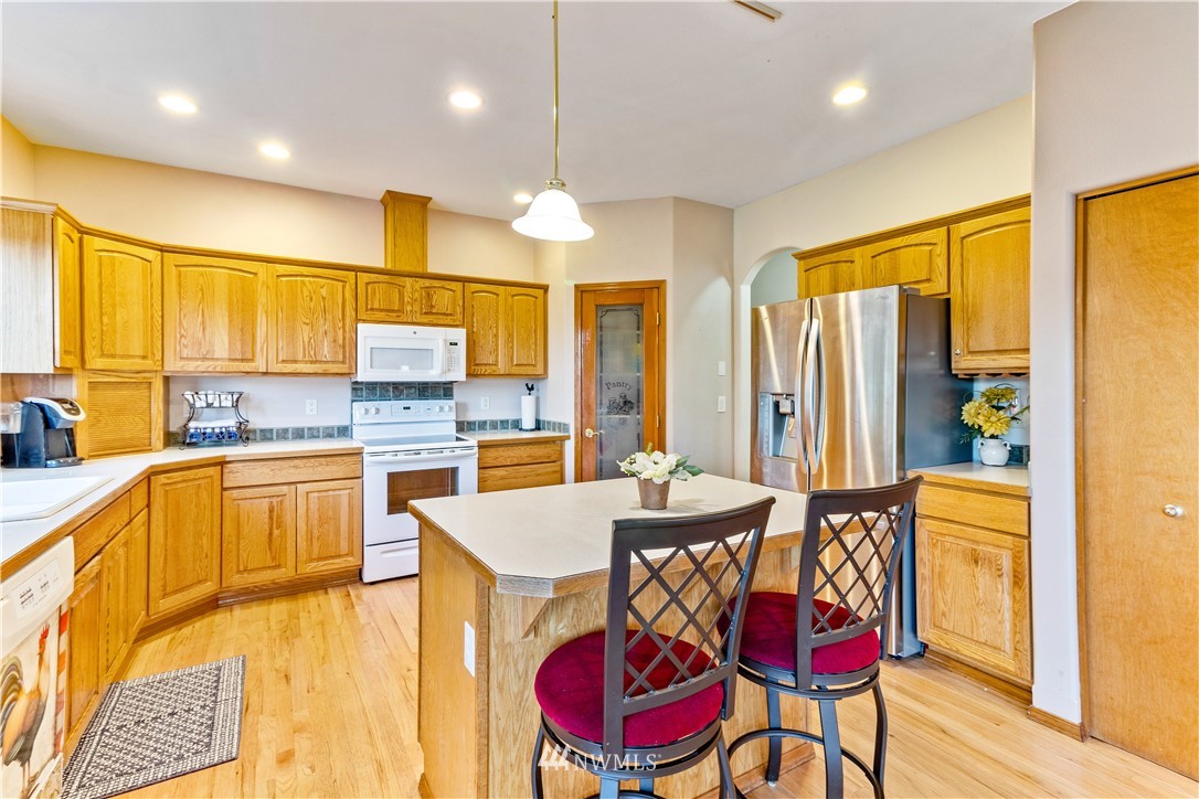 8732 Littlerock Road Southwest Olympia, WA 98512 - Photo 13 of 30 Gallery Image 13