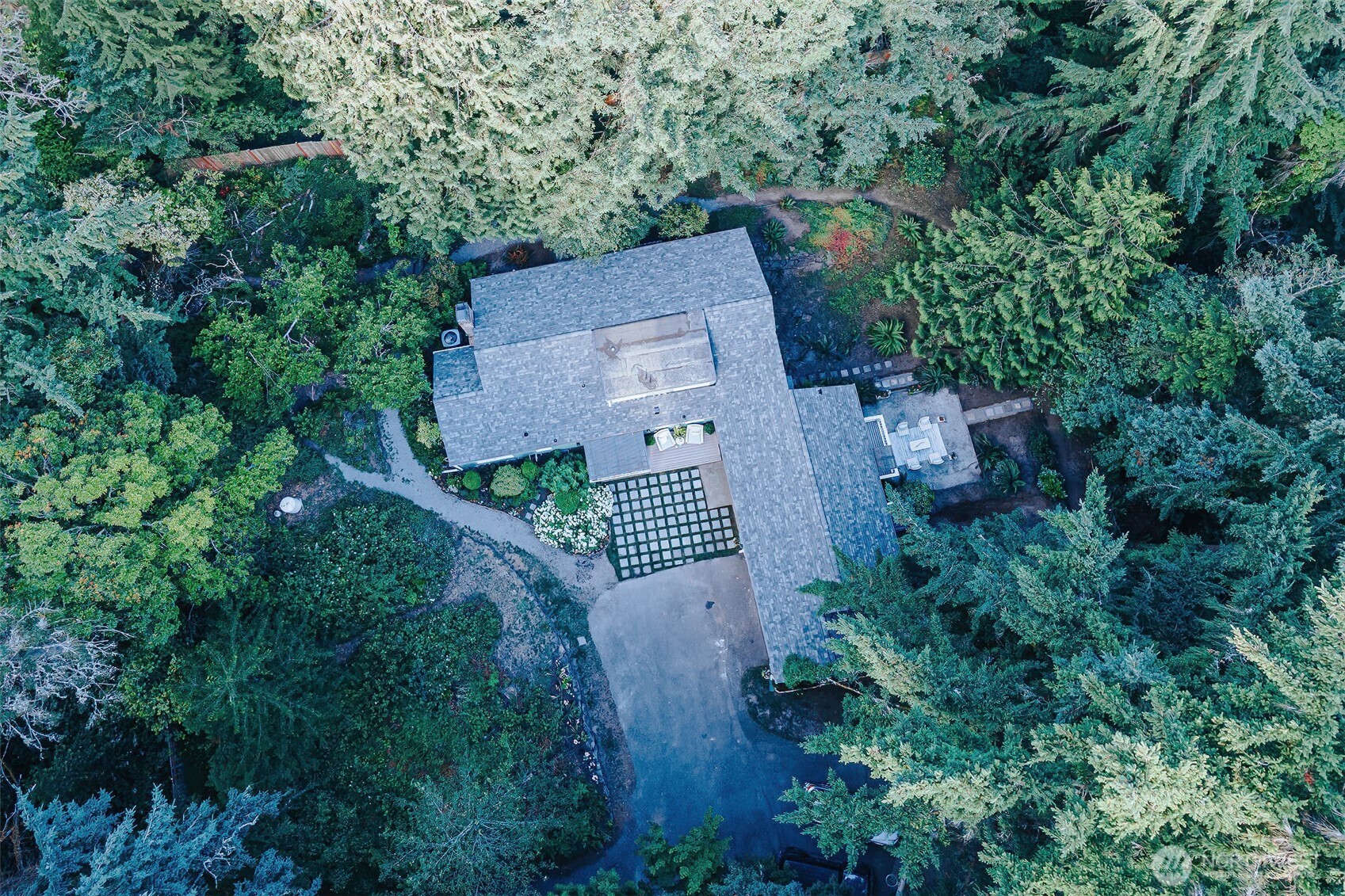 1325 Southwest 120th Street Burien, WA 98146 - Photo 1 of 40