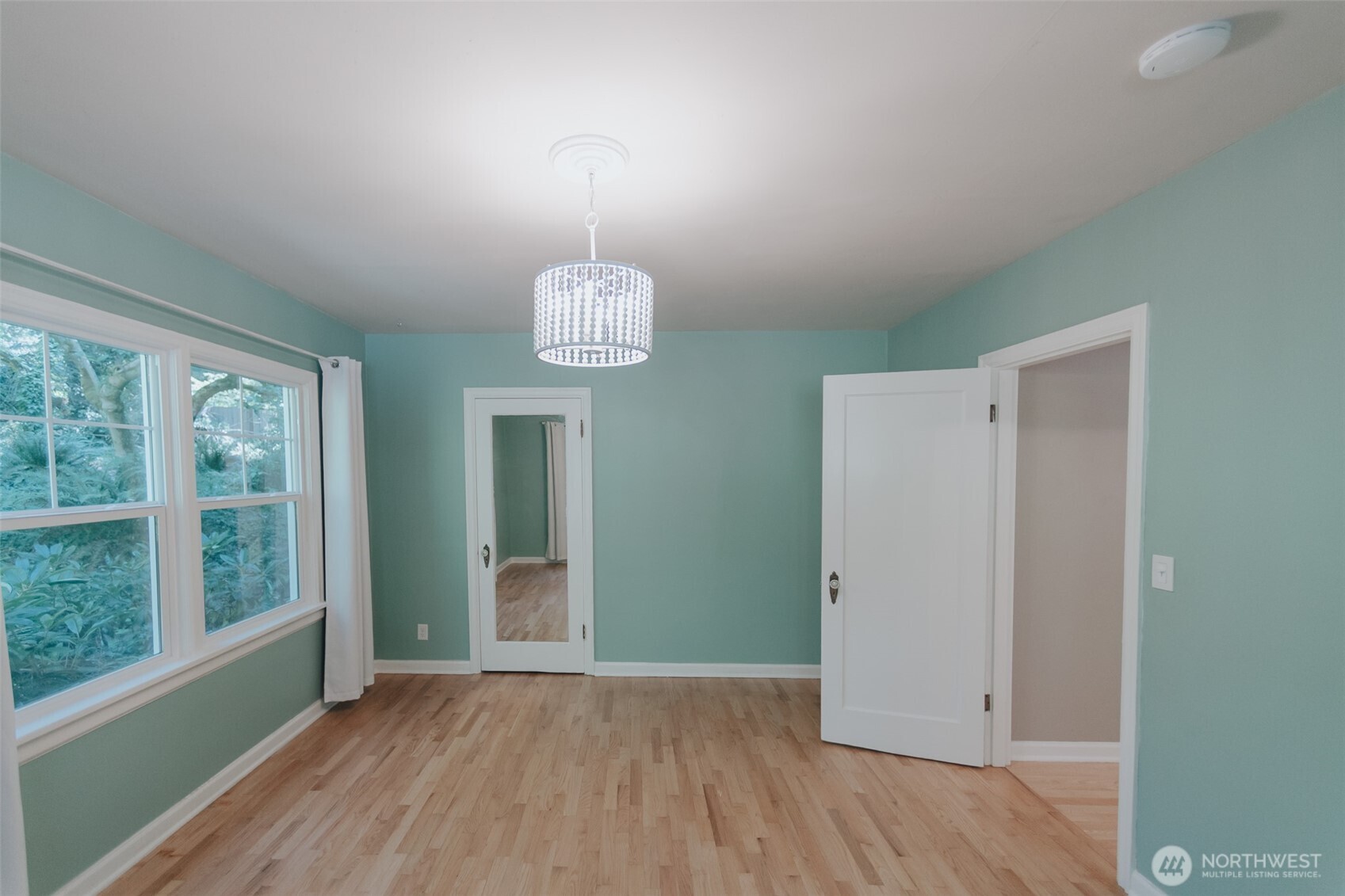 1325 Southwest 120th Street Burien, WA 98146 - Photo 16 of 40