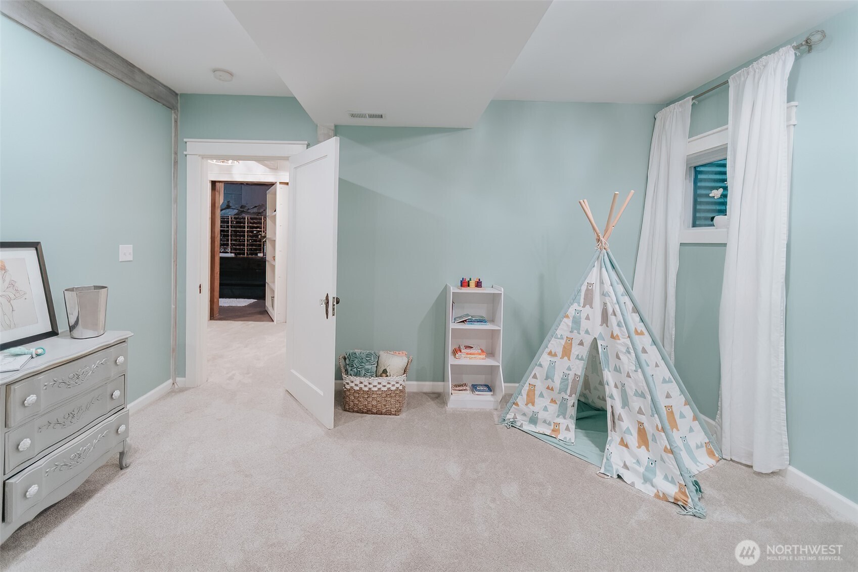 1325 Southwest 120th Street Burien, WA 98146 - Photo 34 of 40