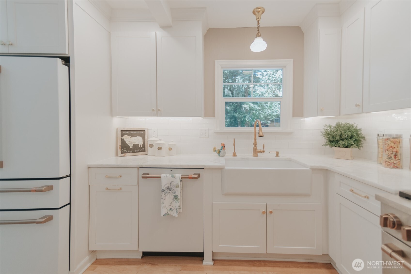 1325 Southwest 120th Street Burien, WA 98146 - Photo 9 of 40