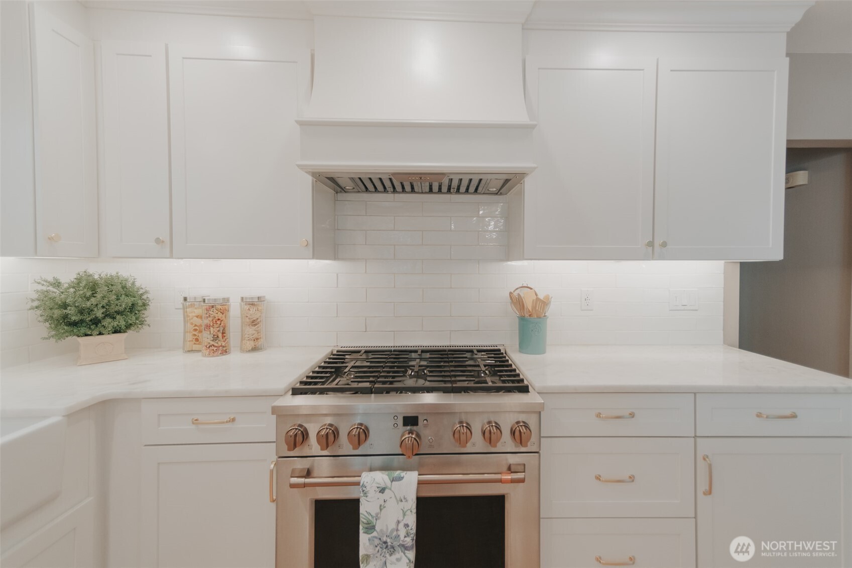 1325 Southwest 120th Street Burien, WA 98146 - Photo 10 of 40