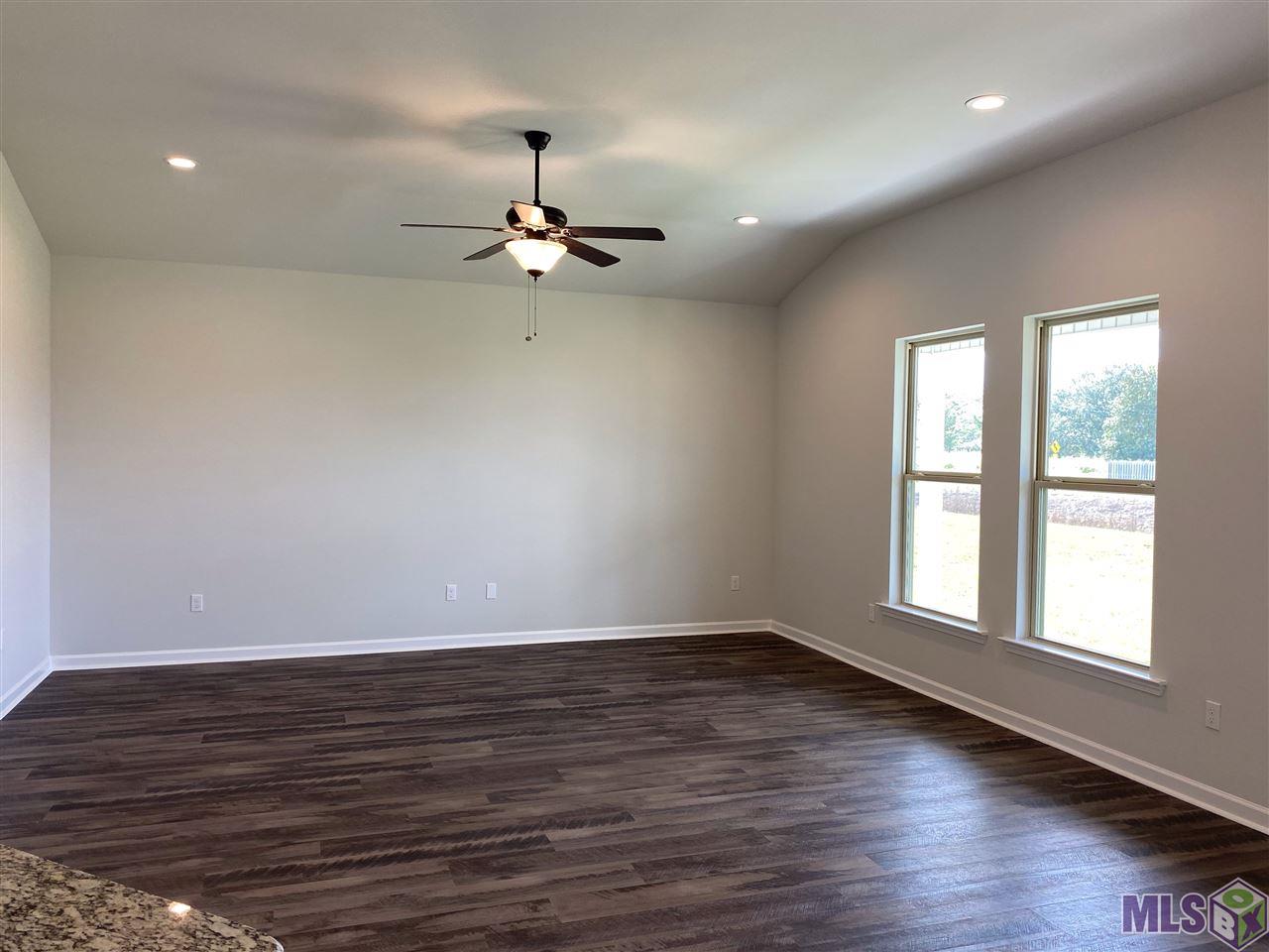 115 Shadow Pointe Road Thibodaux, LA 70301 - Photo 2 of 10 Gallery Image 2
