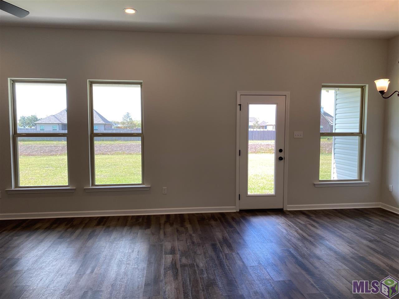 115 Shadow Pointe Road Thibodaux, LA 70301 - Photo 3 of 10 Gallery Image 3