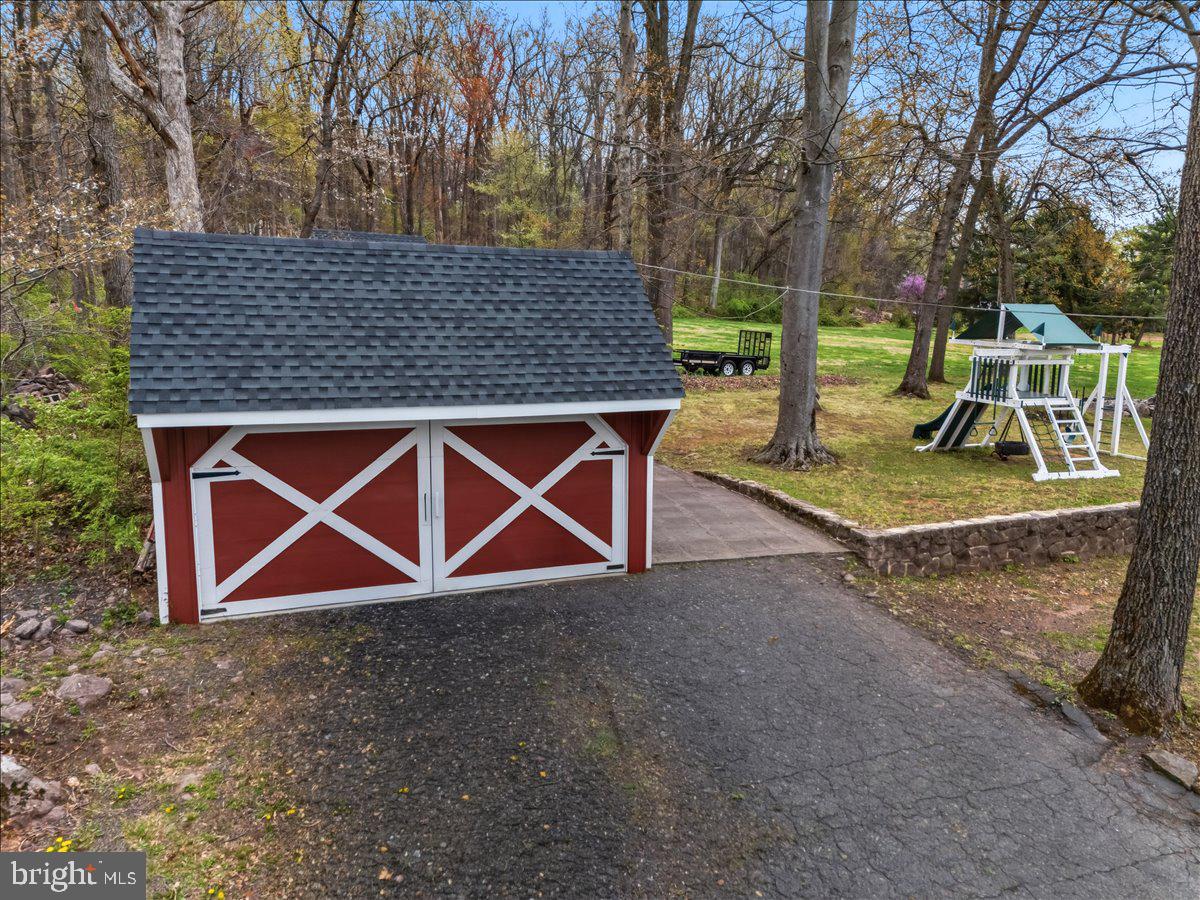 41 Porters Mill Road Pottstown, PA 19465 - Photo 13 of 37 Detached two car garage