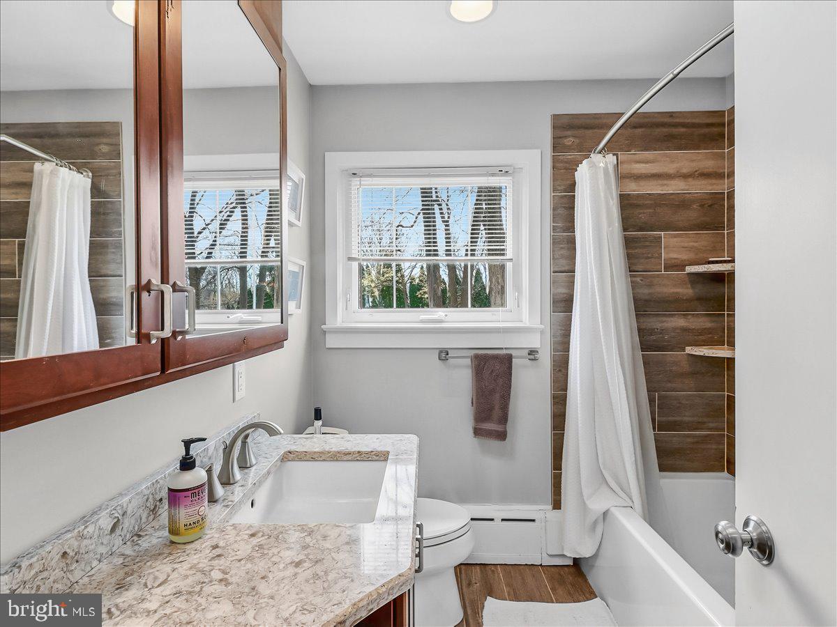 41 Porters Mill Road Pottstown, PA 19465 - Photo 21 of 37 Main bathroom