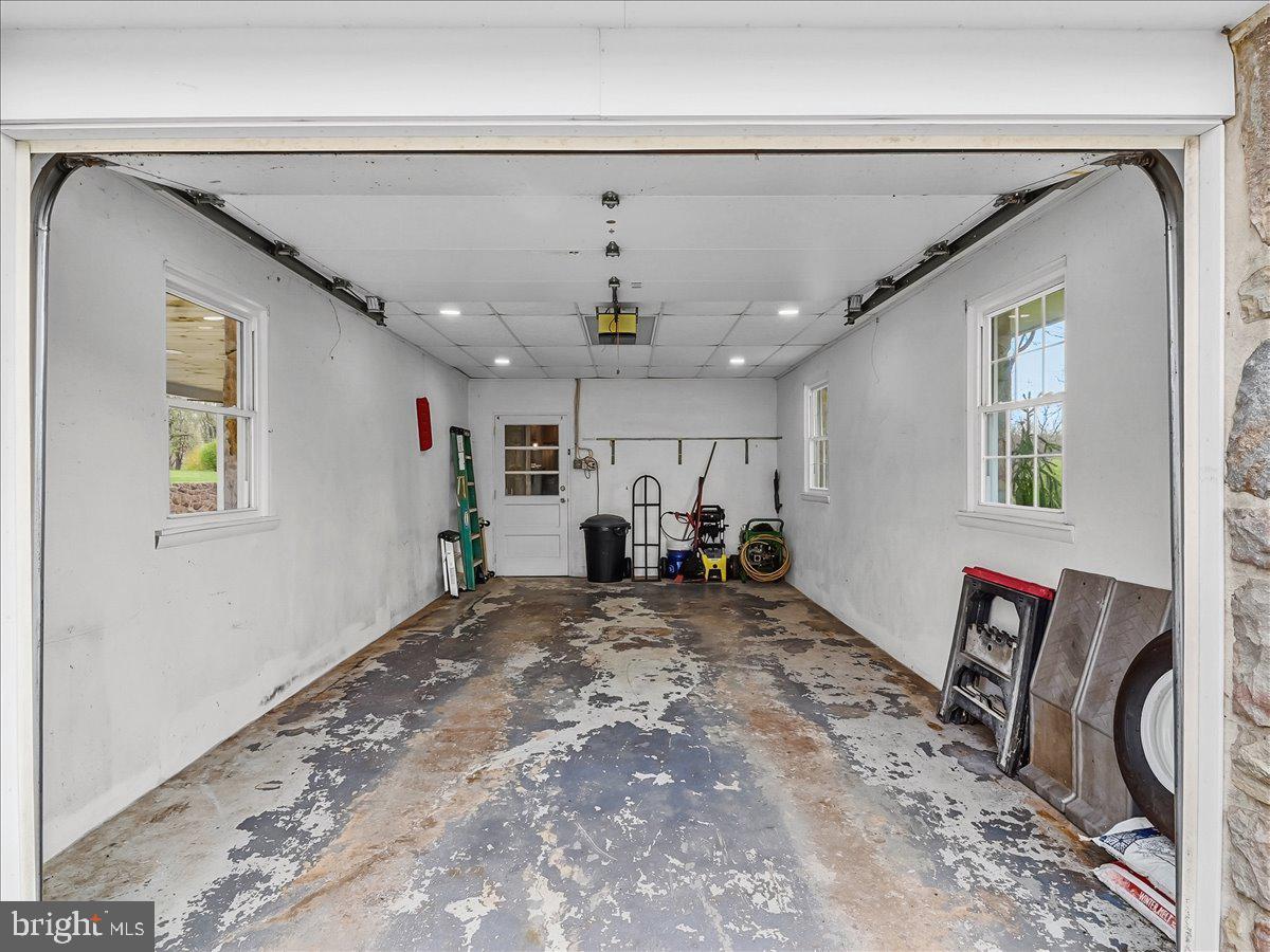 41 Porters Mill Road Pottstown, PA 19465 - Photo 33 of 37 Attached garage