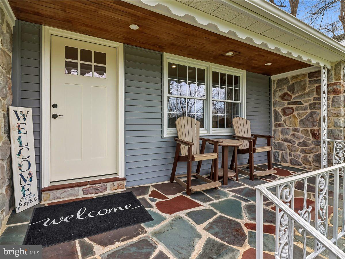 41 Porters Mill Road Pottstown, PA 19465 - Photo 10 of 37 Cozy front porch