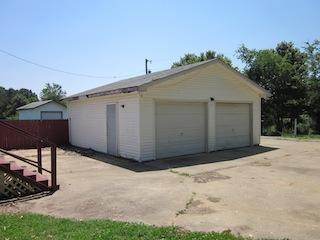 5051 Hyde Road Springfield, TN 37172 - Photo 14 of 18 garage